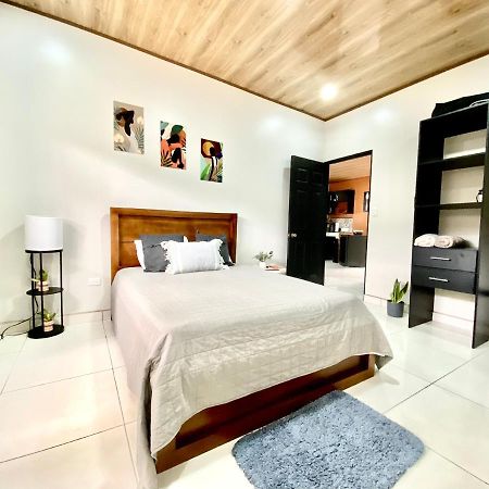 Orange Apartment 5 Min Aeropuerto Juan Santamaria Alajuela Eksteriør bilde
