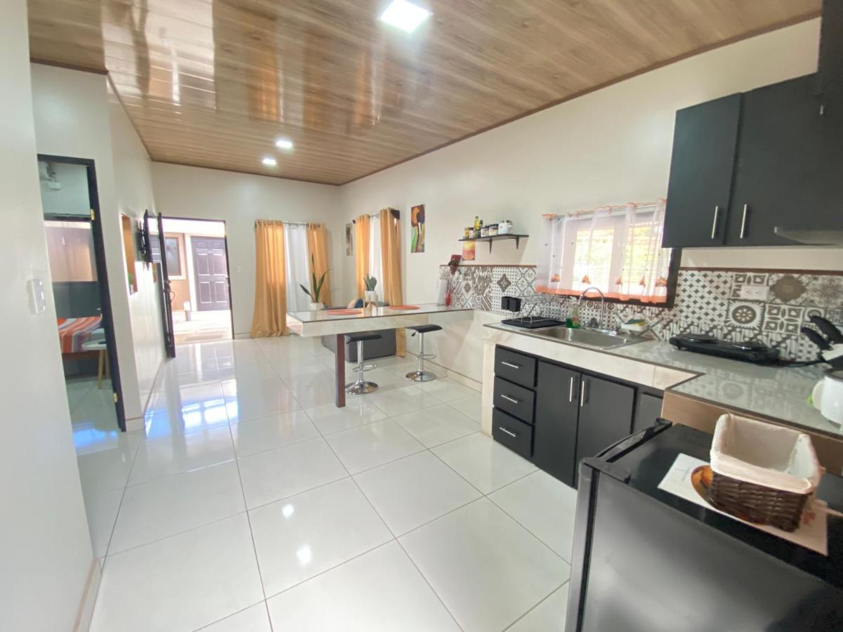 Orange Apartment 5 Min Aeropuerto Juan Santamaria Alajuela Eksteriør bilde